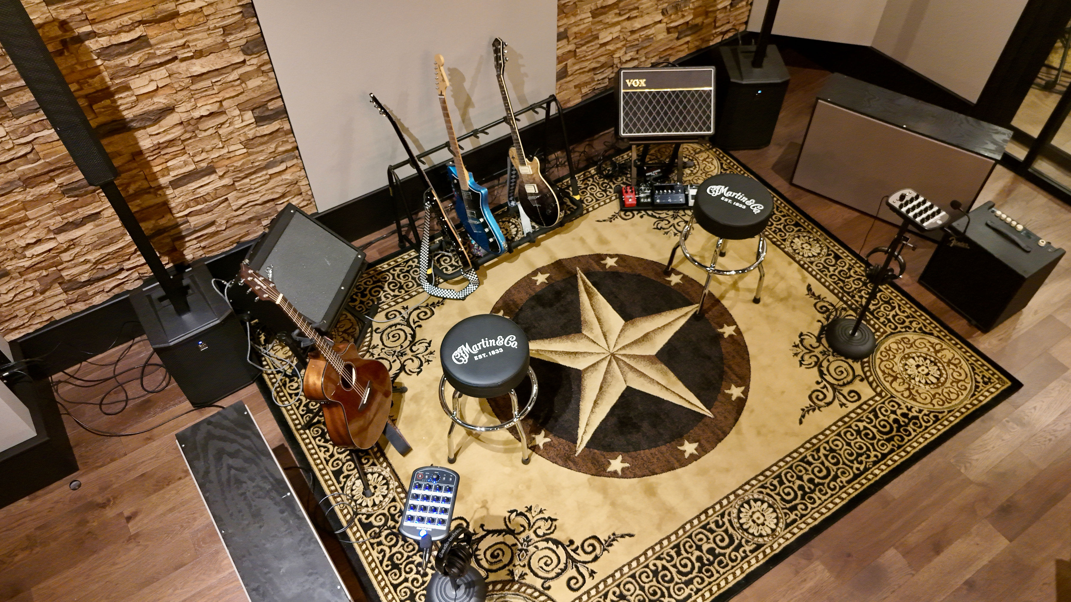 Camera 5 — amp corner